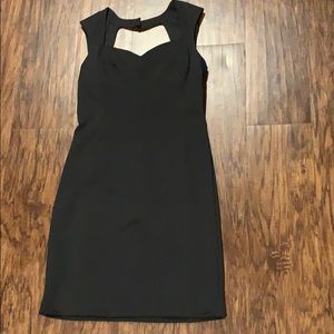 Black shift dress with keyhole in the back
